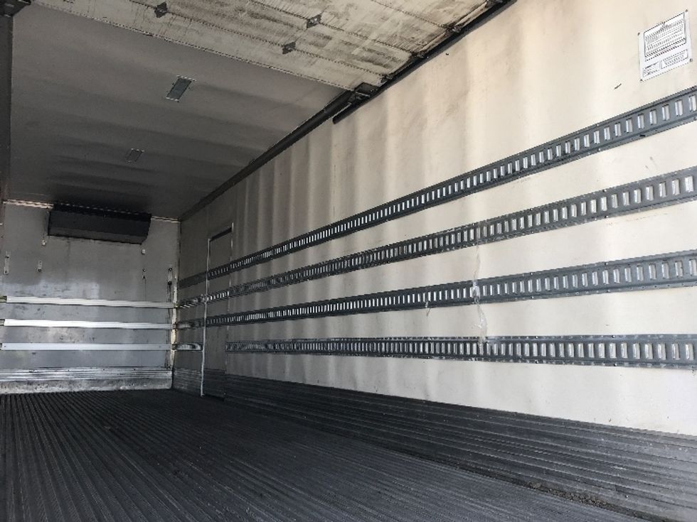 Refrigerated Truck-Light and Medium Duty Trucks-Freightliner-2019-M2-Kent-WA-184,500\n\t\tmiles-$ 61,250 - Image 12