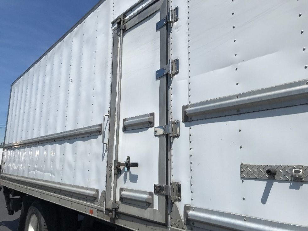Refrigerated Truck-Light and Medium Duty Trucks-Freightliner-2019-M2-Kent-WA-184,500\n\t\tmiles-$ 61,250 - Image 25