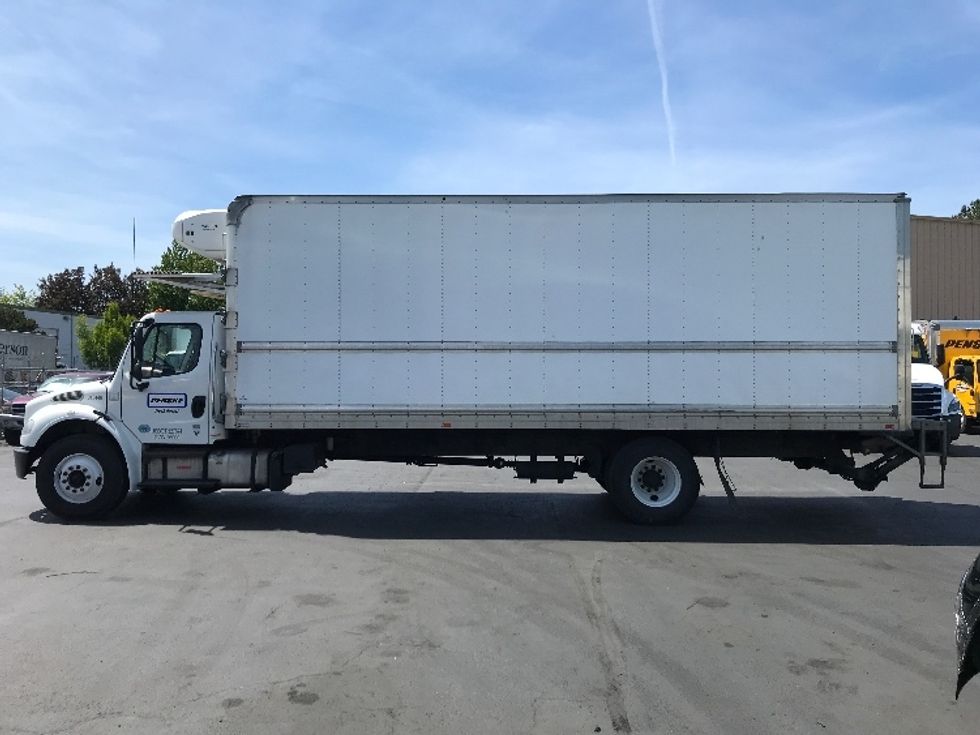 Refrigerated Truck-Light and Medium Duty Trucks-Freightliner-2019-M2-Kent-WA-184,500\n\t\tmiles-$ 61,250 - Image 4