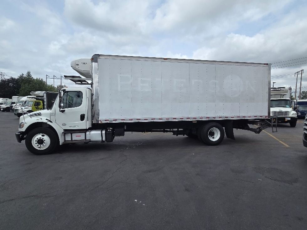 Refrigerated Truck-Light and Medium Duty Trucks-Freightliner-2019-M2-Kent-WA-242,923\n\t\tmiles-$ 45,000 - Image 4