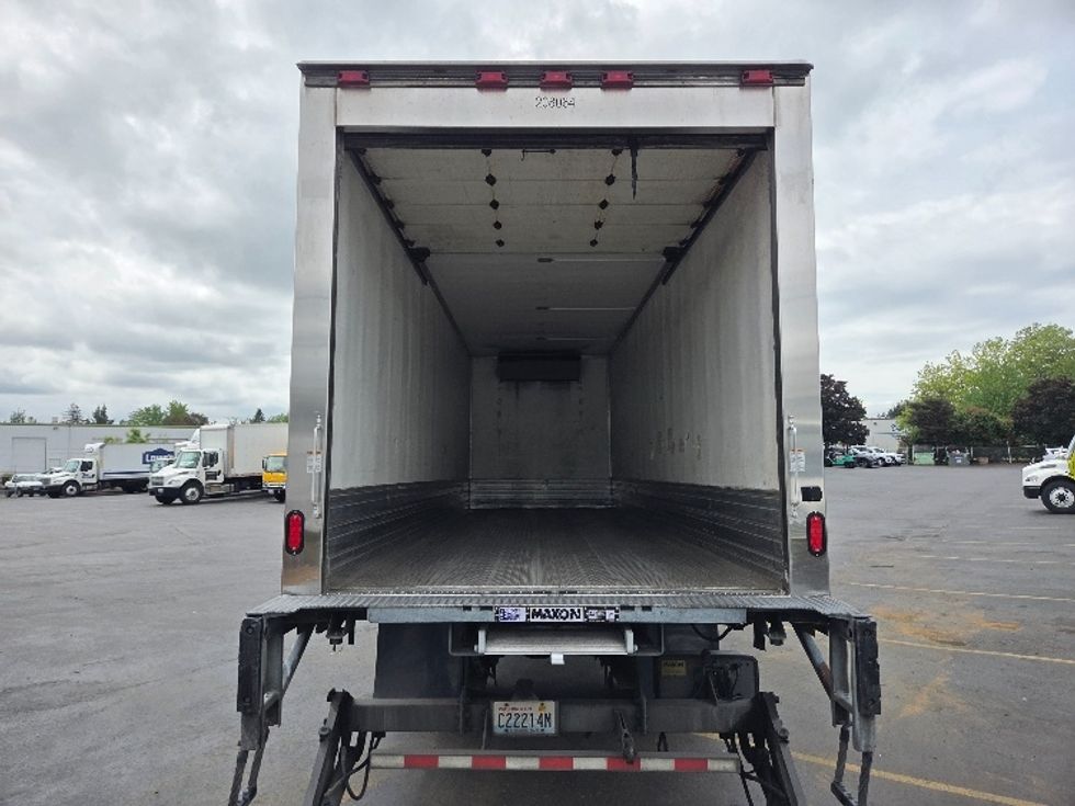 Refrigerated Truck-Light and Medium Duty Trucks-Freightliner-2019-M2-Kent-WA-242,923\n\t\tmiles-$ 45,000 - Image 8