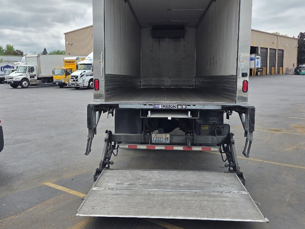 Refrigerated Truck-Light and Medium Duty Trucks-Freightliner-2019-M2-Kent-WA-242,923\n\t\tmiles-$ 45,000 - Image 9