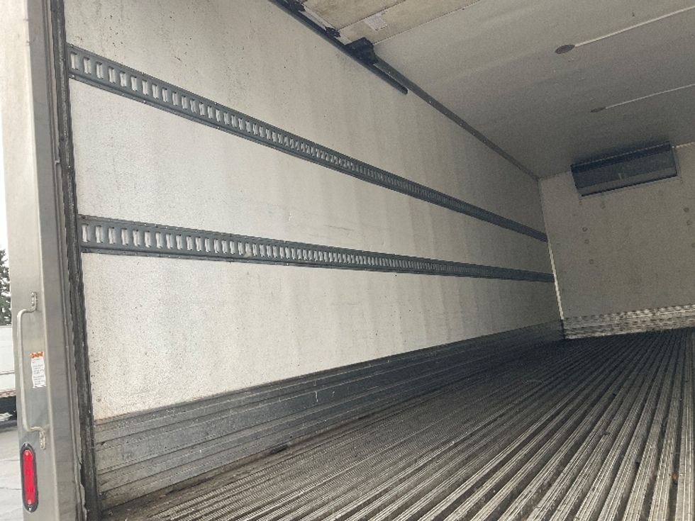 Refrigerated Truck-Light and Medium Duty Trucks-Freightliner-2019-M2-Kent-WA-307,034\n\t\tmiles-$ 42,750 - Image 11