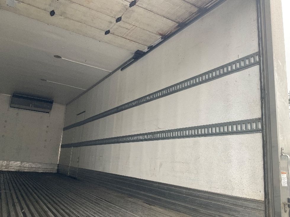 Refrigerated Truck-Light and Medium Duty Trucks-Freightliner-2019-M2-Kent-WA-307,034\n\t\tmiles-$ 42,750 - Image 12