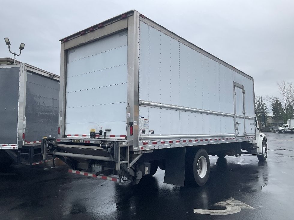 Refrigerated Truck-Light and Medium Duty Trucks-Freightliner-2019-M2-Kent-WA-307,034\n\t\tmiles-$ 42,750 - Image 13