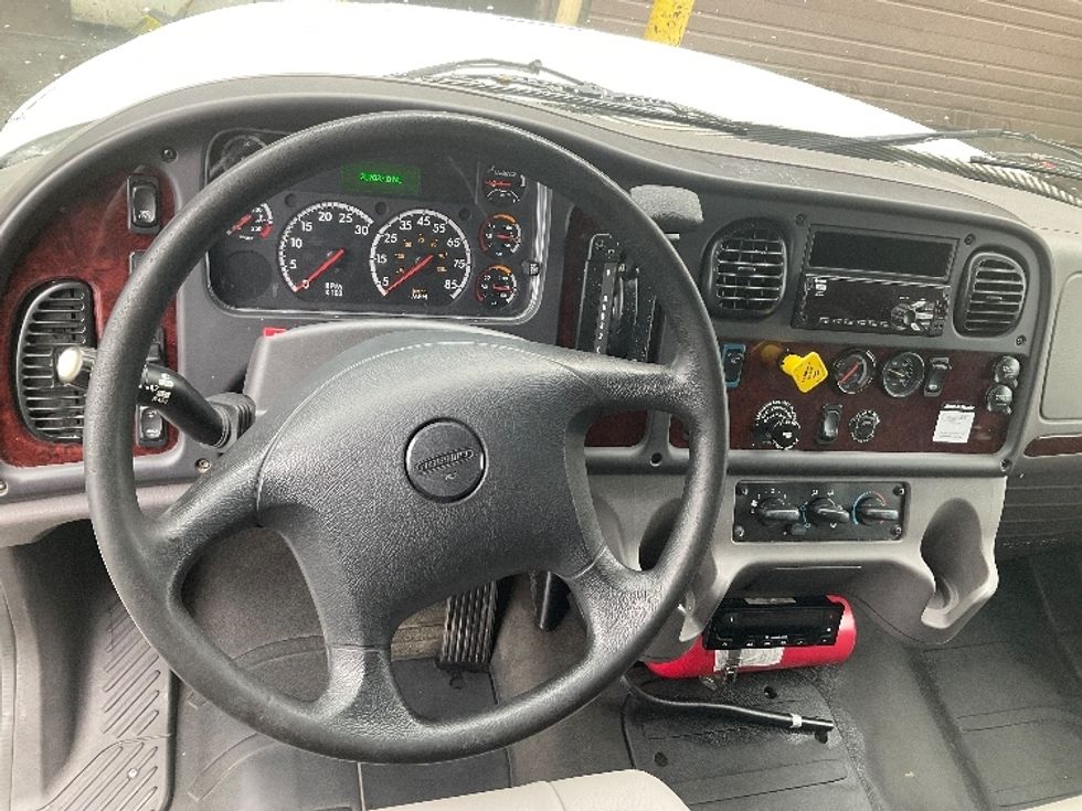 Refrigerated Truck-Light and Medium Duty Trucks-Freightliner-2019-M2-Kent-WA-307,034\n\t\tmiles-$ 42,750 - Image 18