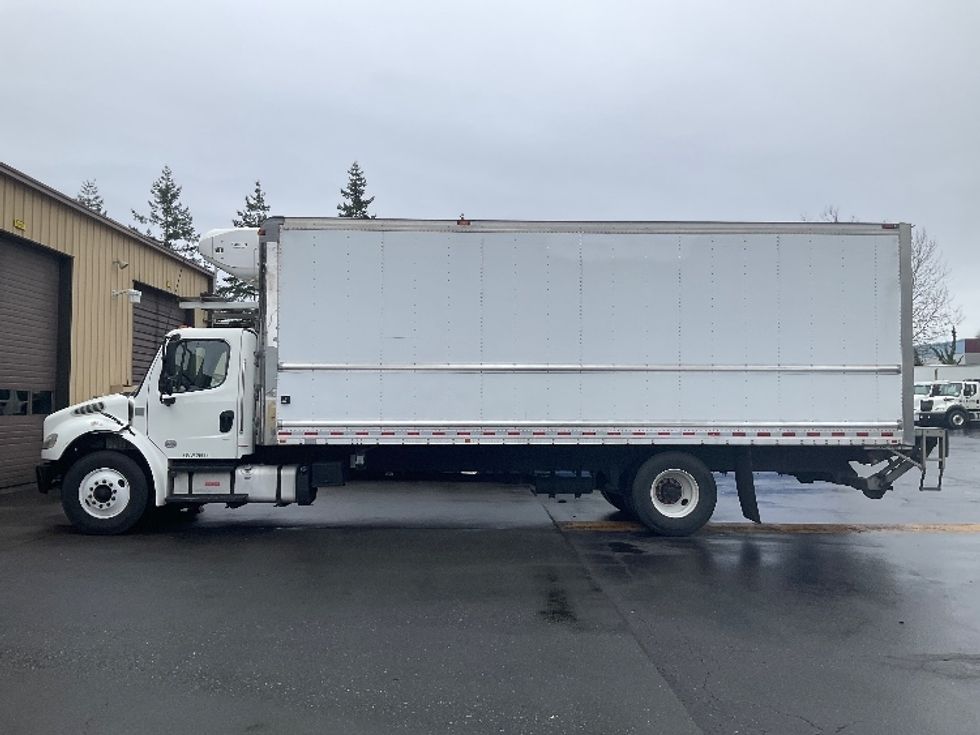 Refrigerated Truck-Light and Medium Duty Trucks-Freightliner-2019-M2-Kent-WA-307,034\n\t\tmiles-$ 42,750 - Image 4