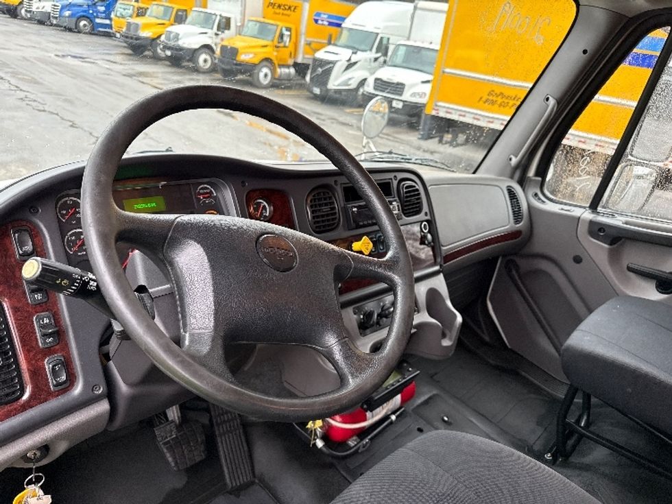 Refrigerated Truck-Light and Medium Duty Trucks-Freightliner-2019-M2-Knoxville-TN-222,378\n\t\tmiles-$ 48,500 - Image 17