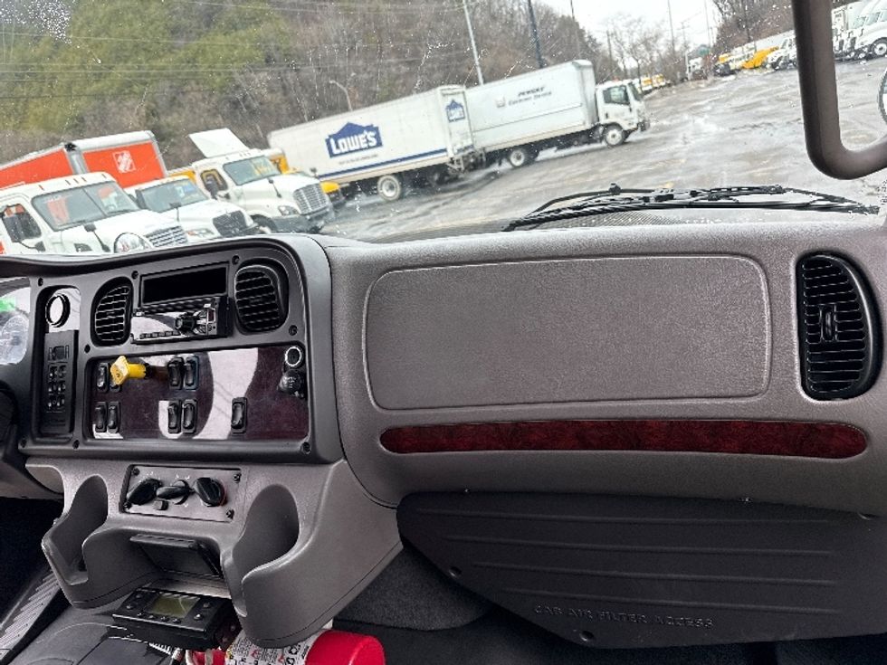 Refrigerated Truck-Light and Medium Duty Trucks-Freightliner-2019-M2-Knoxville-TN-222,378\n\t\tmiles-$ 48,500 - Image 21