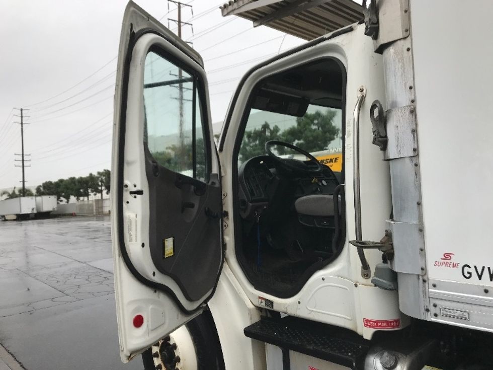 Refrigerated Truck-Light and Medium Duty Trucks-Freightliner-2019-M2-La Mirada-CA-103,701\n\t\tmiles-$ 58,000 - Image 16