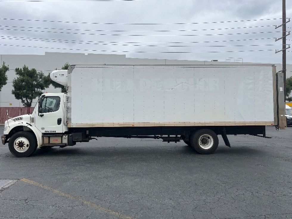 Refrigerated Truck-Light and Medium Duty Trucks-Freightliner-2019-M2-La Mirada-CA-108,909\n\t\tmiles-$ 50,750 - Image 4