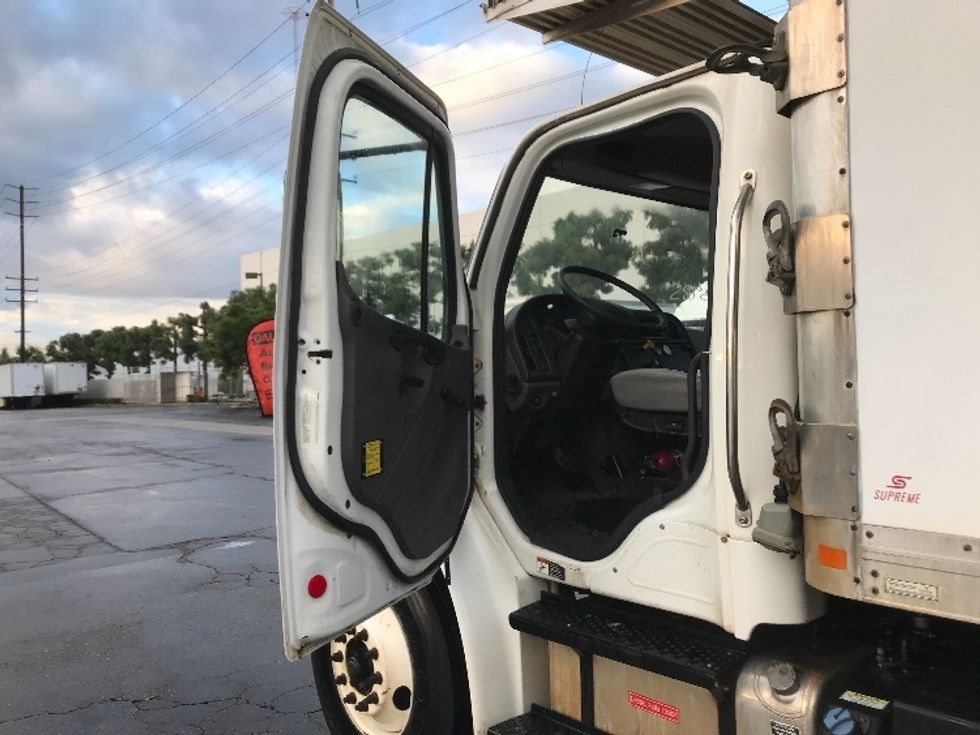 Refrigerated Truck-Light and Medium Duty Trucks-Freightliner-2019-M2-La Mirada-CA-110,660\n\t\tmiles-$ 57,750 - Image 16