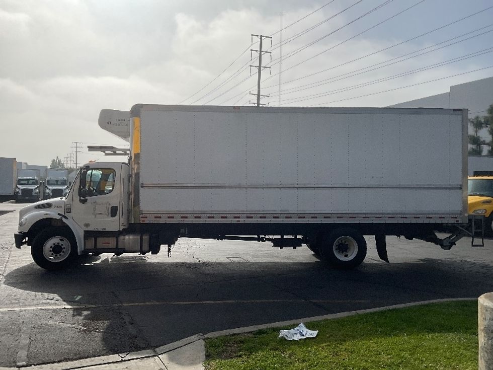 Refrigerated Truck-Light and Medium Duty Trucks-Freightliner-2019-M2-La Mirada-CA-120,402\n\t\tmiles-$ 68,500 - Image 4