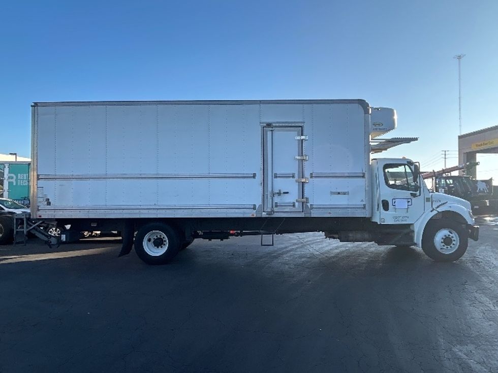 Refrigerated Truck-Light and Medium Duty Trucks-Freightliner-2019-M2-La Mirada-CA-151,136\n\t\tmiles-$ 65,500 - Image 15