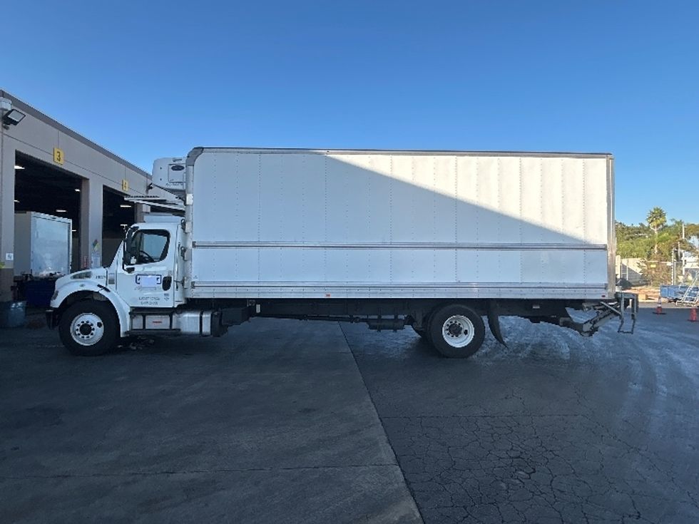 Refrigerated Truck-Light and Medium Duty Trucks-Freightliner-2019-M2-La Mirada-CA-151,136\n\t\tmiles-$ 65,500 - Image 4