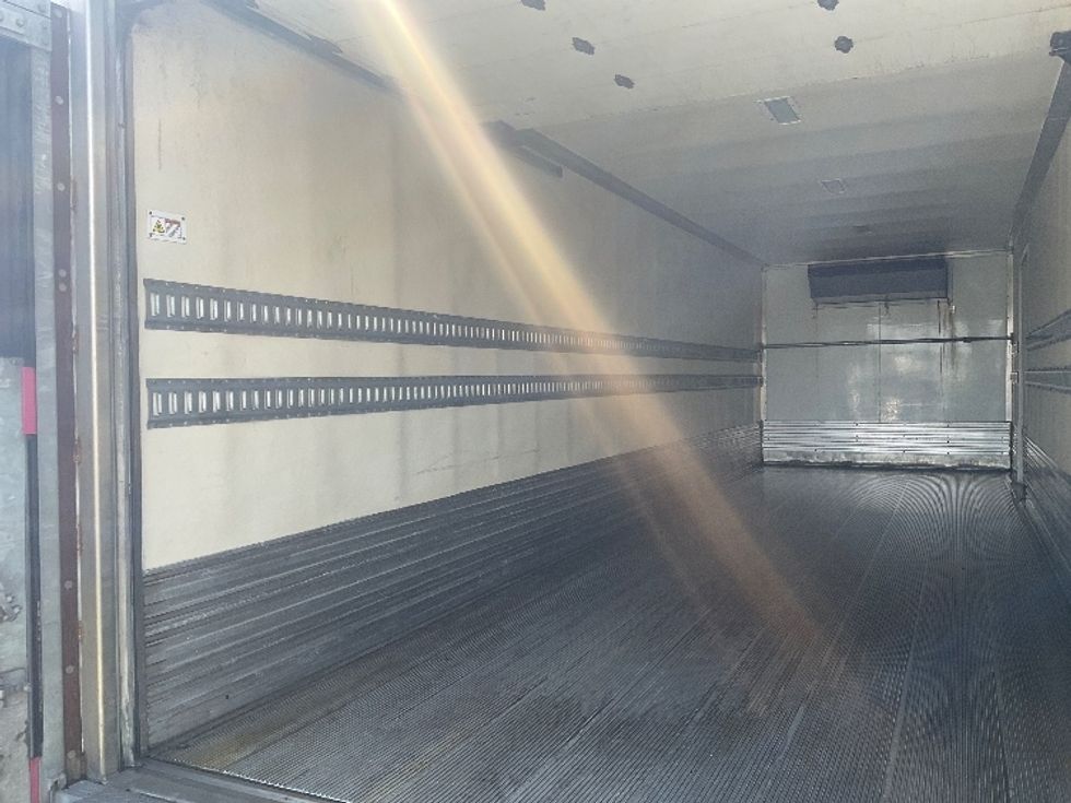 Refrigerated Truck-Light and Medium Duty Trucks-Freightliner-2019-M2-La Mirada-CA-157,083\n\t\tmiles-$ 49,250 - Image 11