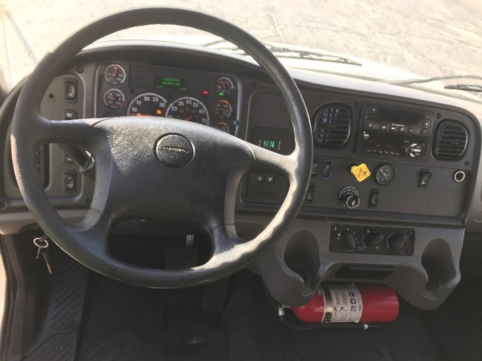 Refrigerated Truck-Light and Medium Duty Trucks-Freightliner-2019-M2-La Mirada-CA-202,784\n\t\tmiles-$ 45,500 - Image 17