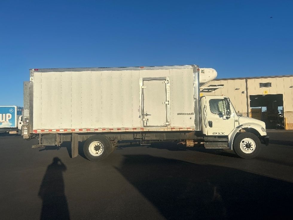Refrigerated Truck-Light and Medium Duty Trucks-Freightliner-2019-M2-La Mirada-CA-58,693\n\t\tmiles-$ 63,500 - Image 15