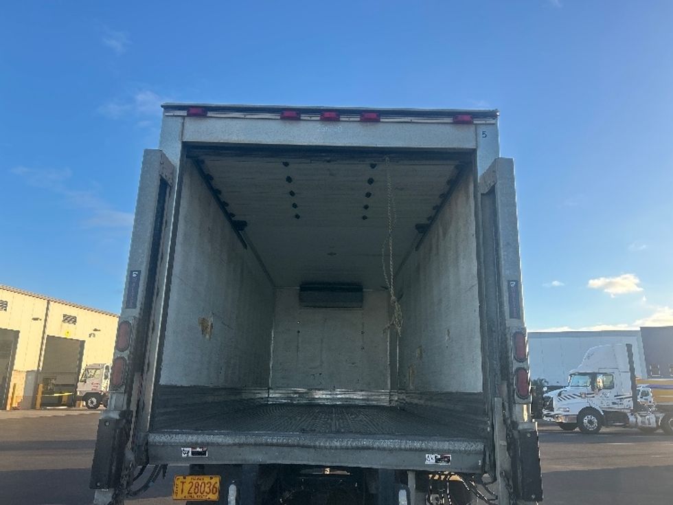 Refrigerated Truck-Light and Medium Duty Trucks-Freightliner-2019-M2-La Mirada-CA-58,693\n\t\tmiles-$ 63,500 - Image 8