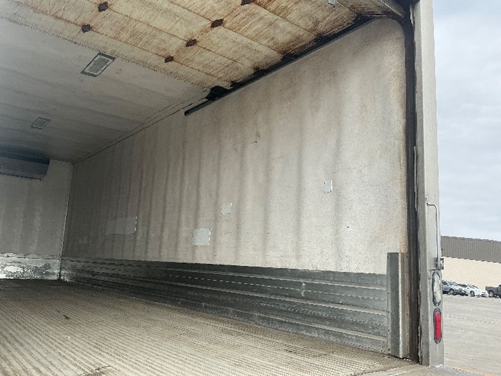 Refrigerated Truck-Light and Medium Duty Trucks-Freightliner-2019-M2-La Porte-IN-485,221\n\t\tmiles-$ 19,750 - Image 12