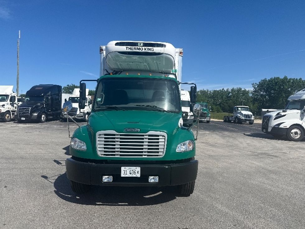 Refrigerated Truck-Light and Medium Duty Trucks-Freightliner-2019-M2-La Porte-IN-65,324\n\t\tmiles-$ 64,250 - Image 2