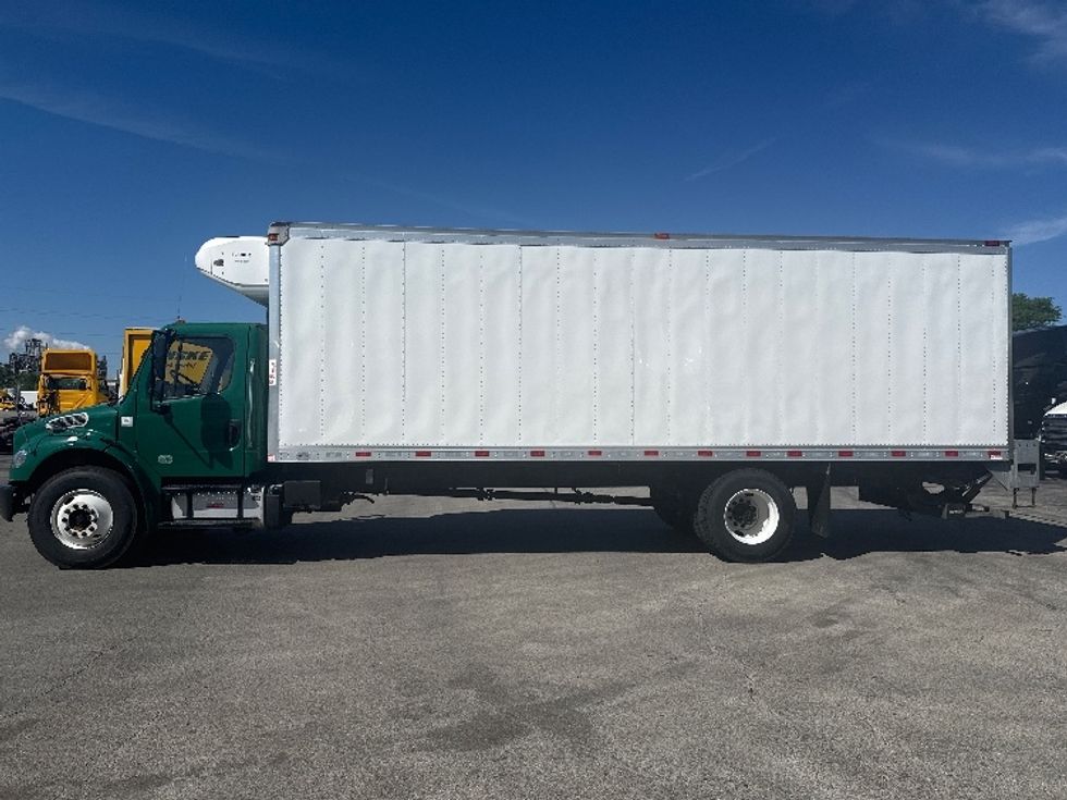 Refrigerated Truck-Light and Medium Duty Trucks-Freightliner-2019-M2-La Porte-IN-65,324\n\t\tmiles-$ 64,250 - Image 4