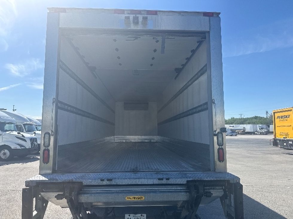 Refrigerated Truck-Light and Medium Duty Trucks-Freightliner-2019-M2-La Porte-IN-65,324\n\t\tmiles-$ 64,250 - Image 8