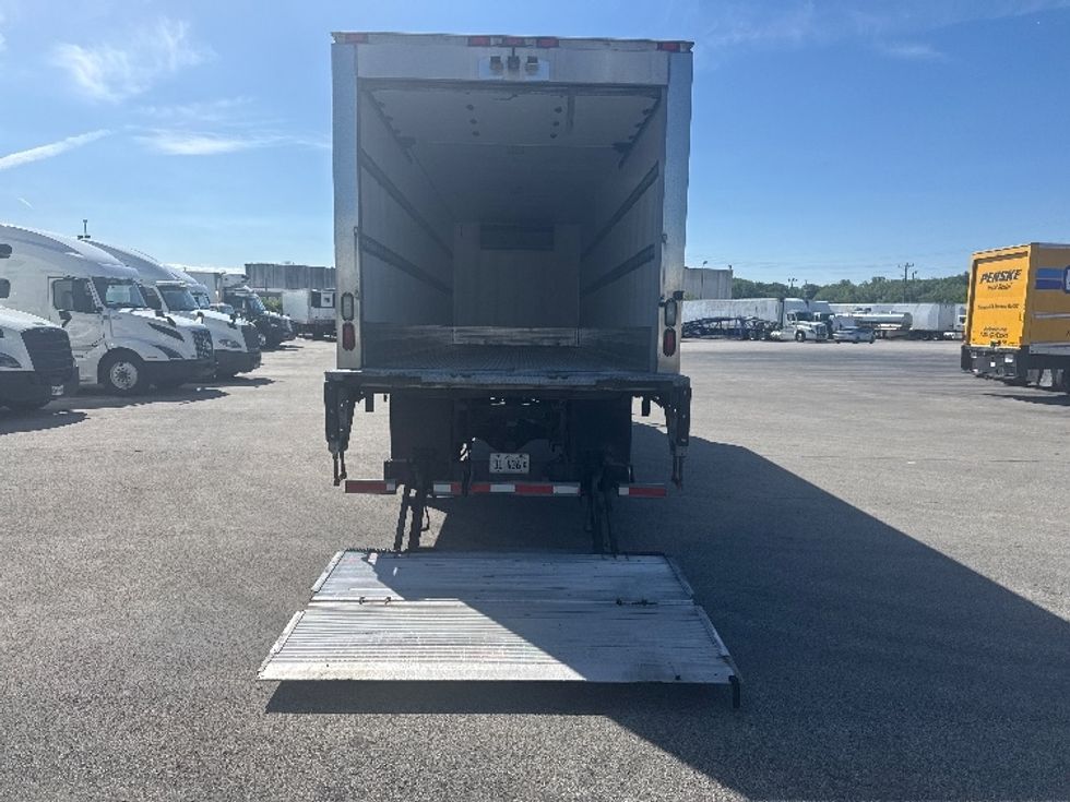 Refrigerated Truck-Light and Medium Duty Trucks-Freightliner-2019-M2-La Porte-IN-65,324\n\t\tmiles-$ 64,250 - Image 9