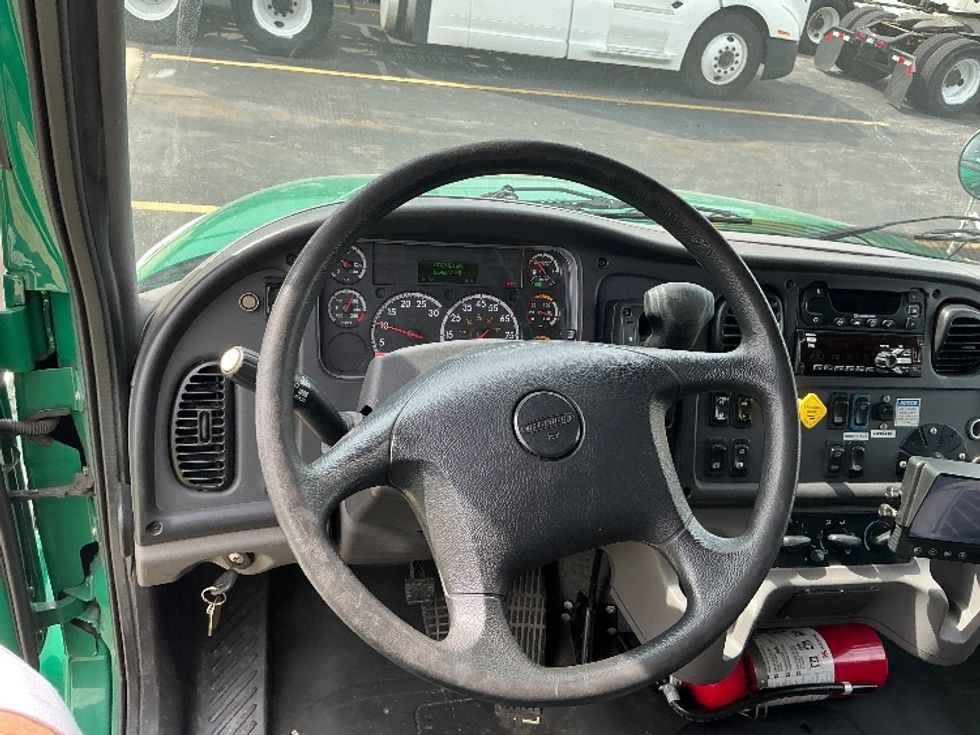 Refrigerated Truck-Light and Medium Duty Trucks-Freightliner-2019-M2-La Porte-IN-69,536\n\t\tmiles-$ 57,500 - Image 16