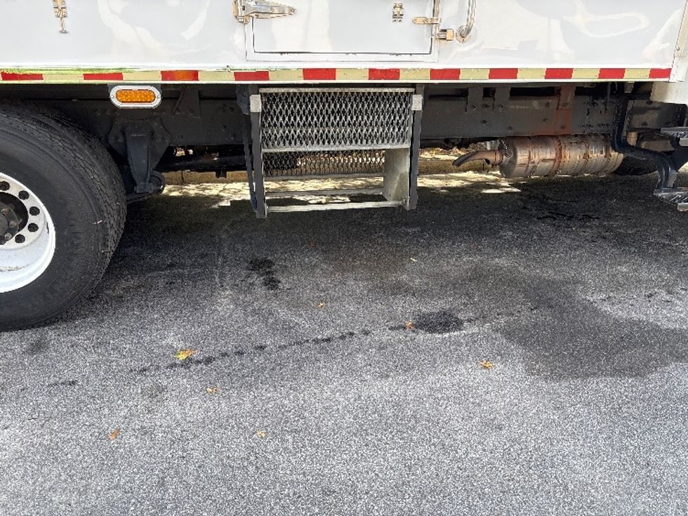 Refrigerated Truck-Light and Medium Duty Trucks-Freightliner-2019-M2-Ladson-SC-170,438\n\t\tmiles-$ 48,000 - Image 14