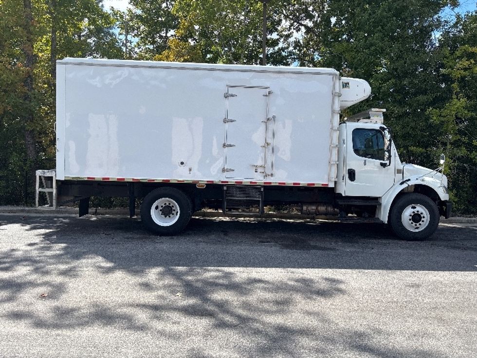 Refrigerated Truck-Light and Medium Duty Trucks-Freightliner-2019-M2-Ladson-SC-170,438\n\t\tmiles-$ 48,000 - Image 15