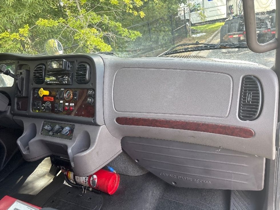 Refrigerated Truck-Light and Medium Duty Trucks-Freightliner-2019-M2-Ladson-SC-170,438\n\t\tmiles-$ 48,000 - Image 21