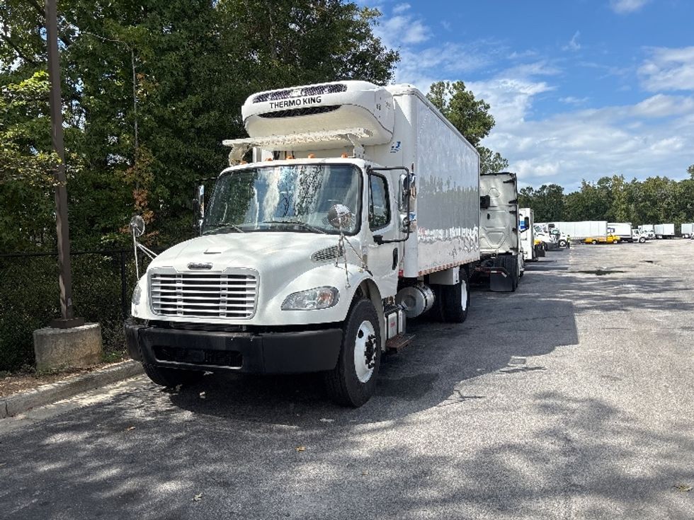 Refrigerated Truck-Light and Medium Duty Trucks-Freightliner-2019-M2-Ladson-SC-170,438\n\t\tmiles-$ 48,000 - Image 3
