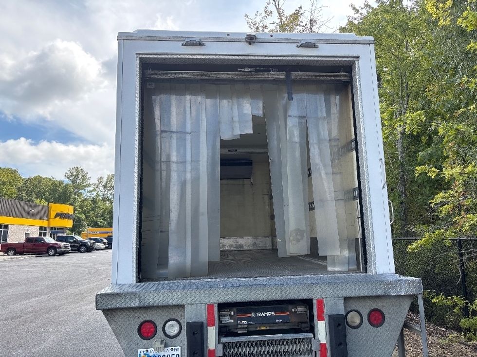 Refrigerated Truck-Light and Medium Duty Trucks-Freightliner-2019-M2-Ladson-SC-170,438\n\t\tmiles-$ 48,000 - Image 8