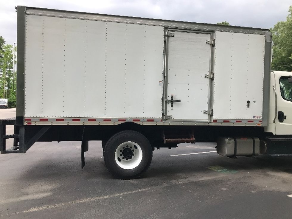 Refrigerated Truck-Light and Medium Duty Trucks-Freightliner-2019-M2-Ladson-SC-196,746\n\t\tmiles-$ 37,000 - Image 15