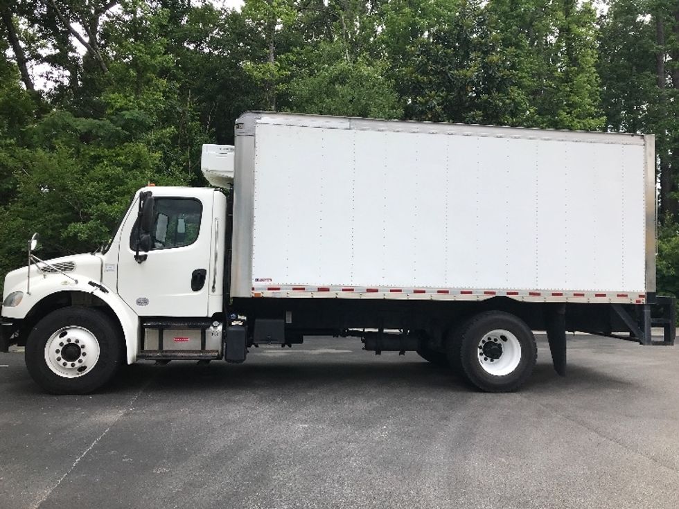 Refrigerated Truck-Light and Medium Duty Trucks-Freightliner-2019-M2-Ladson-SC-196,746\n\t\tmiles-$ 37,000 - Image 4