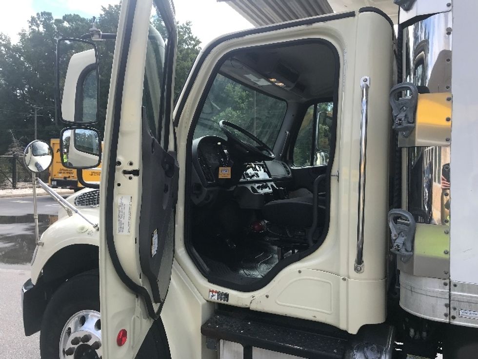 Refrigerated Truck-Light and Medium Duty Trucks-Freightliner-2019-M2-Ladson-SC-71,782\n\t\tmiles-$ 59,000 - Image 15