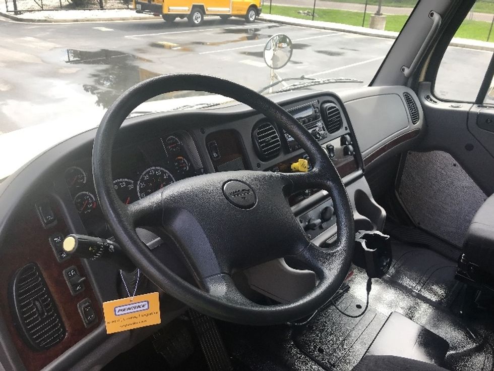Refrigerated Truck-Light and Medium Duty Trucks-Freightliner-2019-M2-Ladson-SC-71,782\n\t\tmiles-$ 59,000 - Image 16