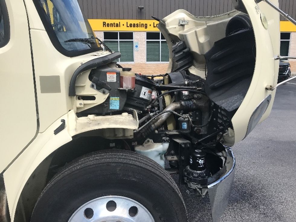 Refrigerated Truck-Light and Medium Duty Trucks-Freightliner-2019-M2-Ladson-SC-71,782\n\t\tmiles-$ 59,000 - Image 22