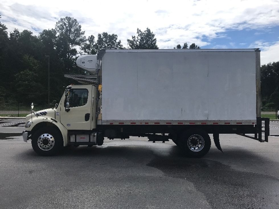 Refrigerated Truck-Light and Medium Duty Trucks-Freightliner-2019-M2-Ladson-SC-71,782\n\t\tmiles-$ 59,000 - Image 4