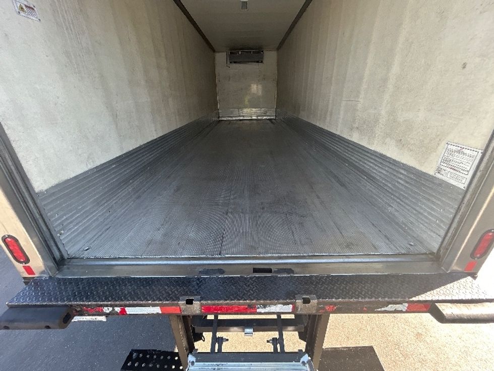 Refrigerated Truck-Light and Medium Duty Trucks-Freightliner-2019-M2-Las Vegas-NV-103,818\n\t\tmiles-$ 61,000 - Image 10