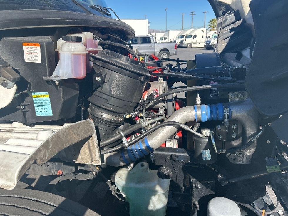 Refrigerated Truck-Light and Medium Duty Trucks-Freightliner-2019-M2-Las Vegas-NV-103,818\n\t\tmiles-$ 61,000 - Image 19