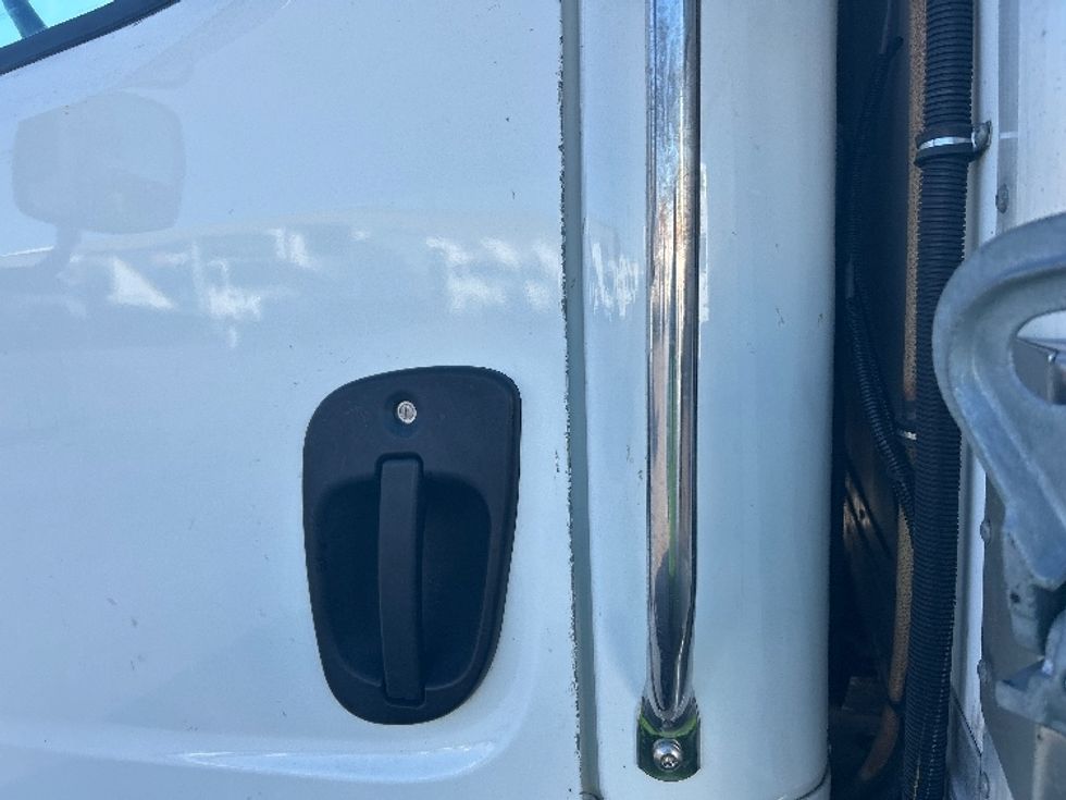 Refrigerated Truck-Light and Medium Duty Trucks-Freightliner-2019-M2-Las Vegas-NV-103,818\n\t\tmiles-$ 61,000 - Image 21