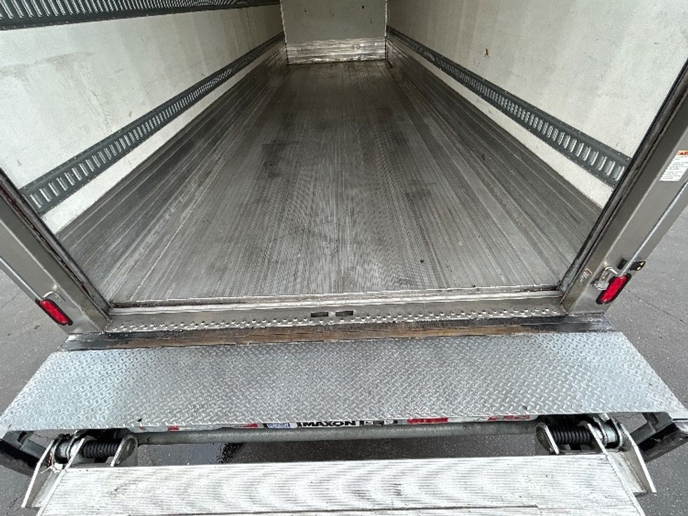 Refrigerated Truck-Light and Medium Duty Trucks-Freightliner-2019-M2-Las Vegas-NV-126,241\n\t\tmiles-$ 63,250 - Image 10
