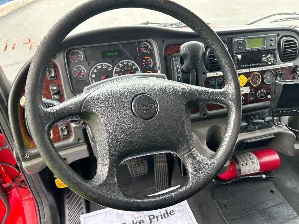 Refrigerated Truck-Light and Medium Duty Trucks-Freightliner-2019-M2-Las Vegas-NV-126,241\n\t\tmiles-$ 63,250 - Image 17