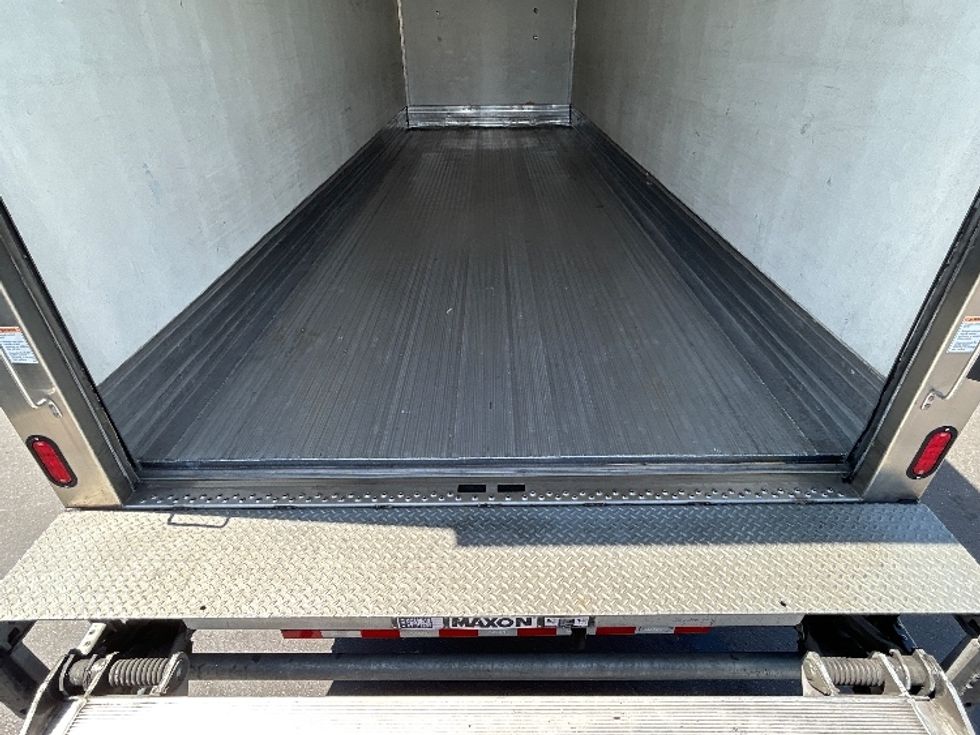 Refrigerated Truck-Light and Medium Duty Trucks-Freightliner-2019-M2-Las Vegas-NV-130,855\n\t\tmiles-$ 50,750 - Image 10
