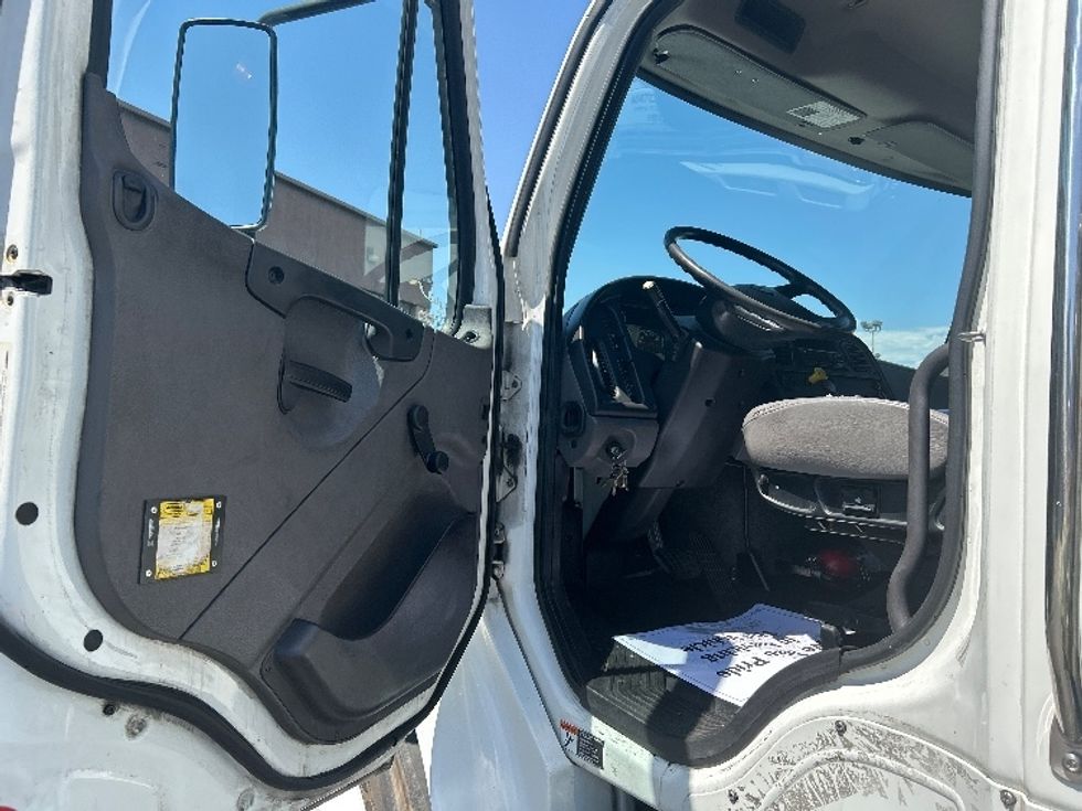 Refrigerated Truck-Light and Medium Duty Trucks-Freightliner-2019-M2-Las Vegas-NV-130,855\n\t\tmiles-$ 50,750 - Image 16