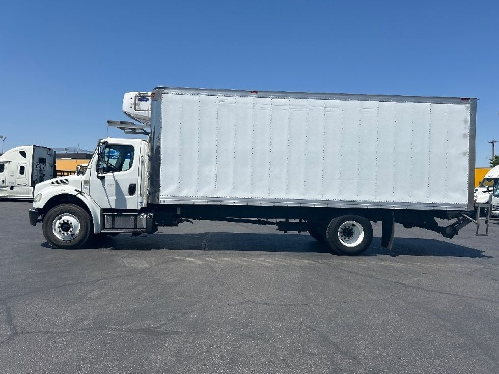 Refrigerated Truck-Light and Medium Duty Trucks-Freightliner-2019-M2-Las Vegas-NV-130,855\n\t\tmiles-$ 50,750 - Image 4