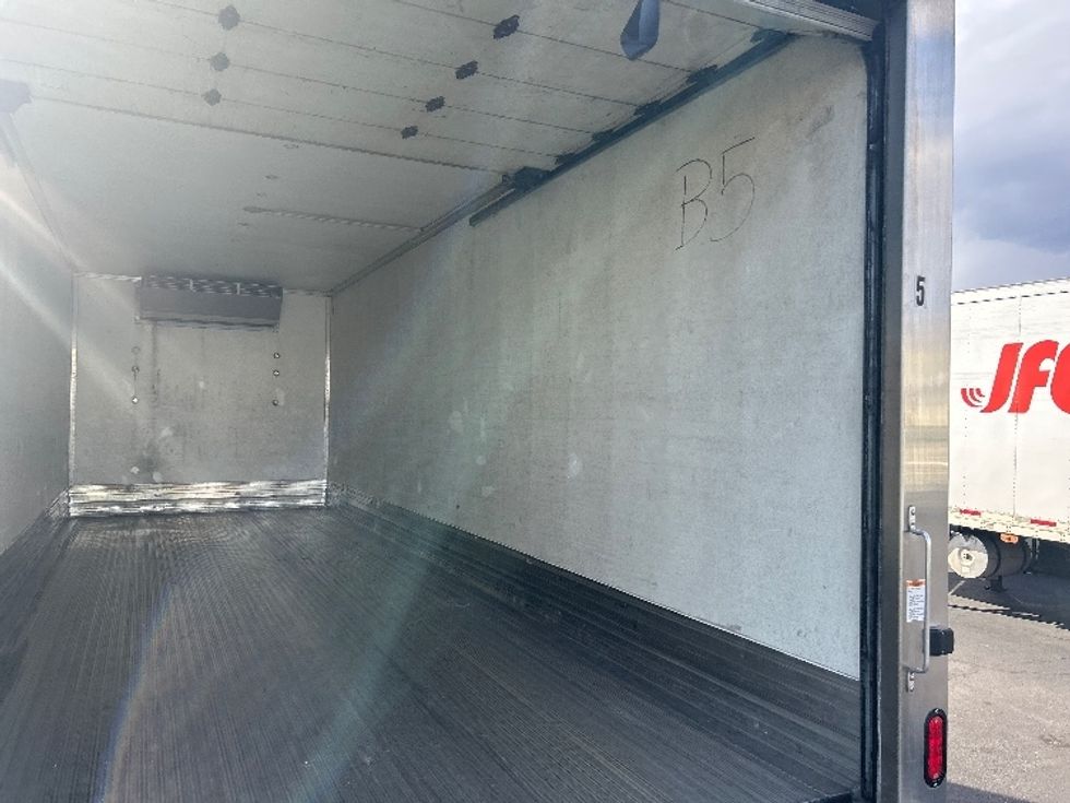 Refrigerated Truck-Light and Medium Duty Trucks-Freightliner-2019-M2-Las Vegas-NV-145,930\n\t\tmiles-$ 51,250 - Image 12