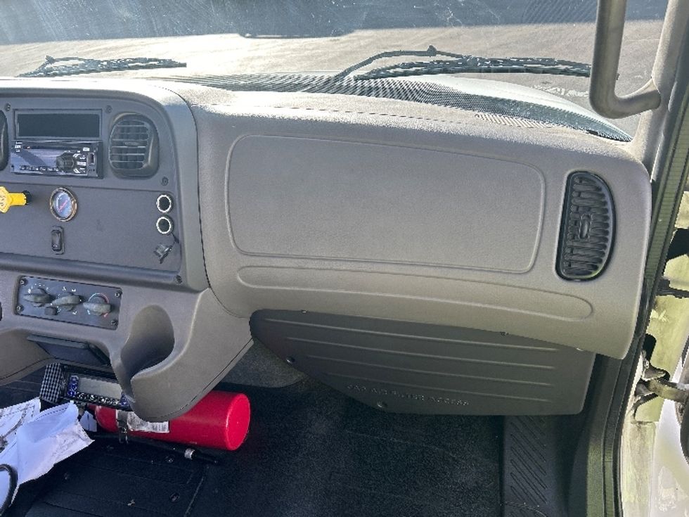 Refrigerated Truck-Light and Medium Duty Trucks-Freightliner-2019-M2-Las Vegas-NV-145,930\n\t\tmiles-$ 51,250 - Image 21